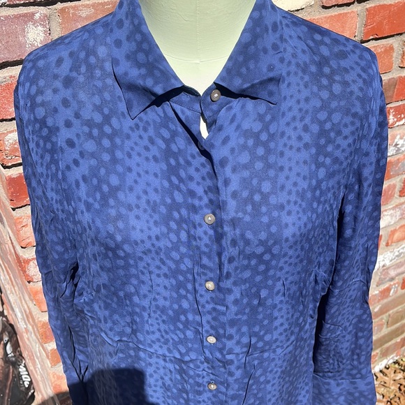 Kate Hill Silk Navy sheer polka dot button down top size14W - Picture 2 of 5